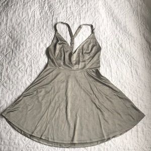 T-back dress